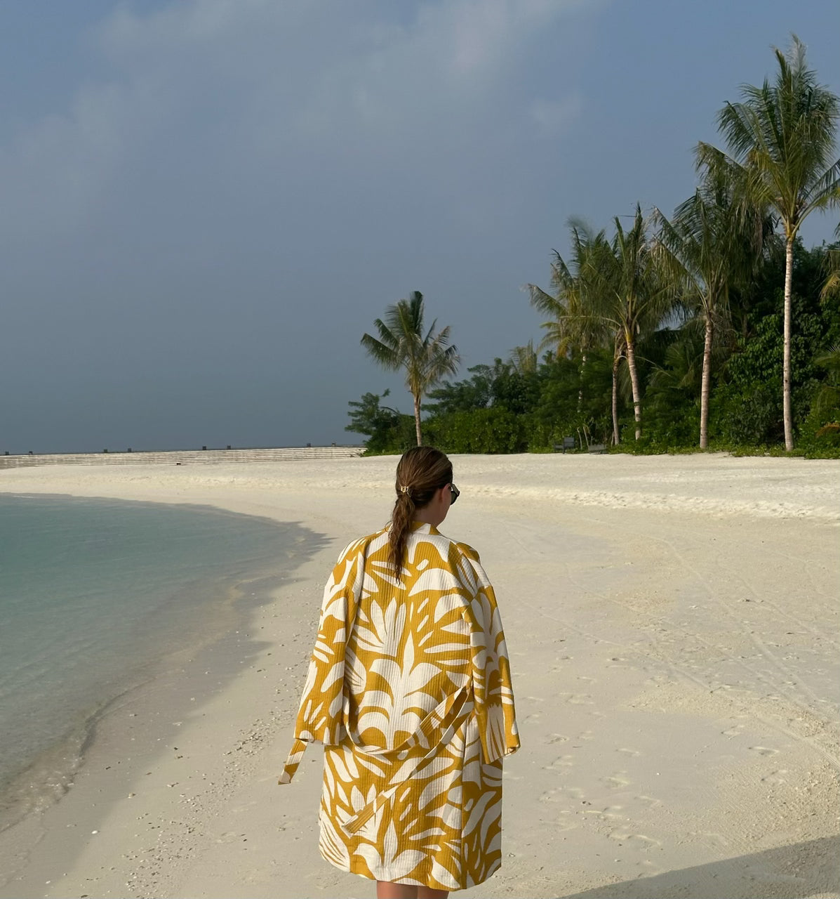 Yellow and white kimono - 100% cotton with contemporary pattern in warm yellow and off white, can be used as a bathrobe, homerobe or jacket
