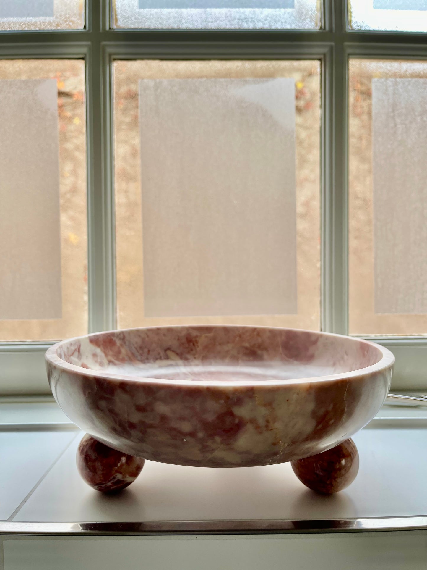 Pegasus Plate - Pink Marble