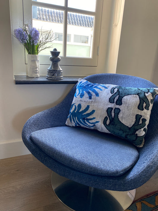 Elephant Design Silk/Velvet Cushion